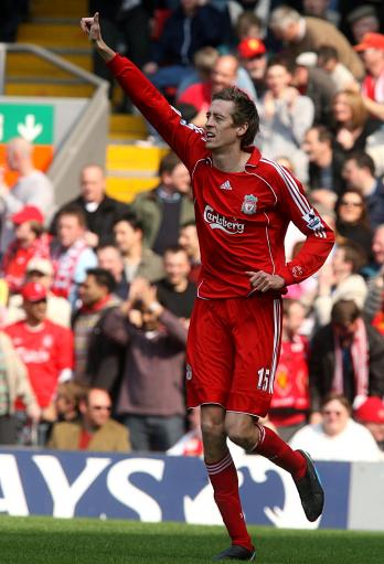 关于土耳其男篮血洗雷霆，克莱完成帽子戏法的信息