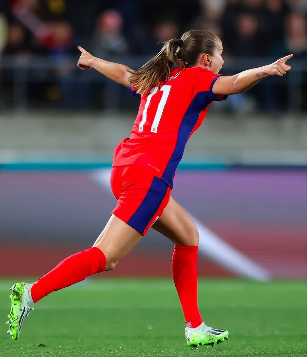 日本队碾压泰国队，李梓嘉刷新纪录