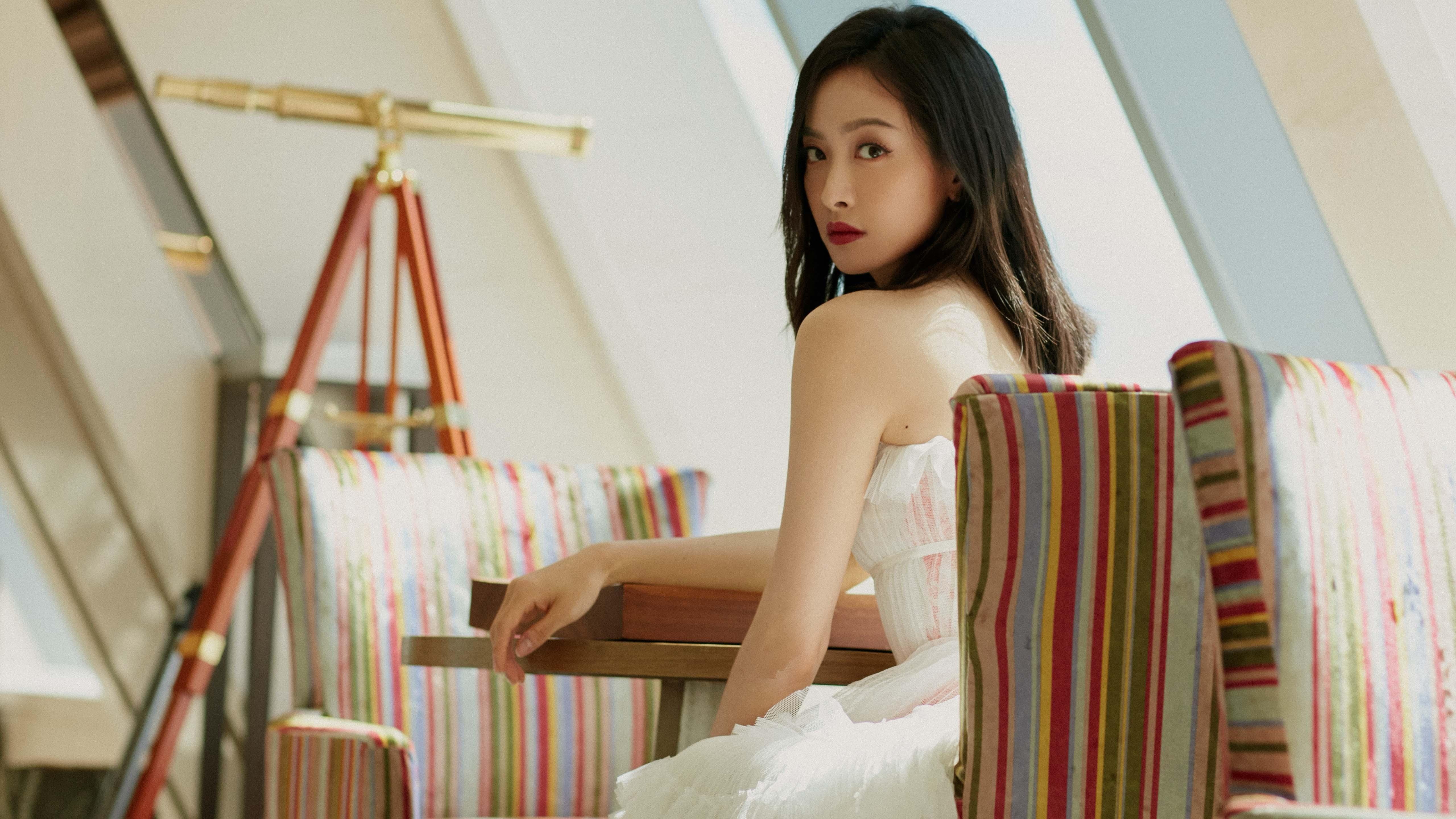 我们先从思维扩展开始,确定一个独特的文章标题